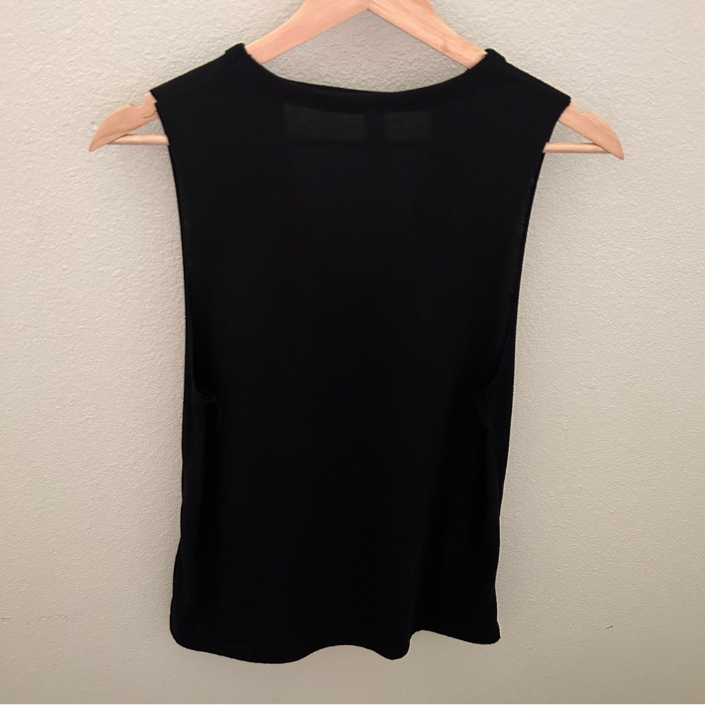 ✨Bella Canvas Black V-Neck Tank Top - Picture 5 of 6